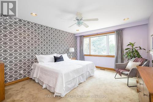 12 Lincoln Place, Markham, ON - Indoor Photo Showing Bedroom