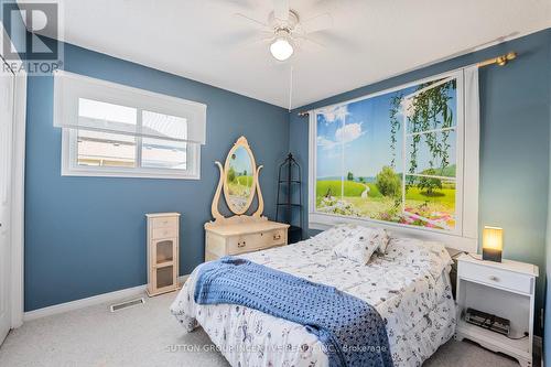 306 Edgehill Drive, Barrie, ON - Indoor Photo Showing Bedroom