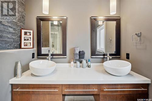 102 Milne Crescent, Saskatoon, SK - Indoor Photo Showing Bathroom