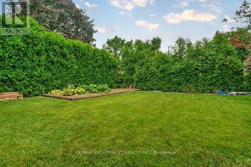 2182 Maplewood Drive, Burlington (Brant), ON - Outdoor