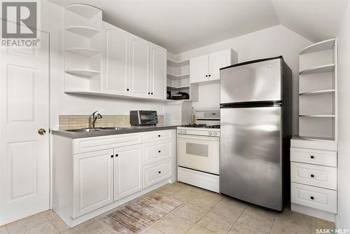 307A Currie Avenue, Round Lake, SK - Indoor Photo Showing Kitchen With Double Sink