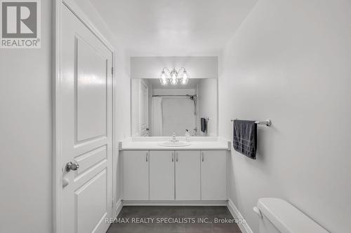 309 - 225 Webb Drive, Mississauga, ON - Indoor Photo Showing Bathroom