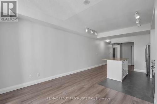 309 - 225 Webb Drive, Mississauga, ON - Indoor