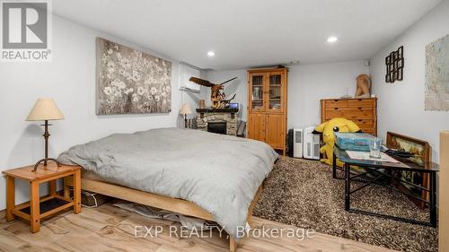 39 South Kingsway, Toronto (High Park-Swansea), ON - Indoor Photo Showing Bedroom