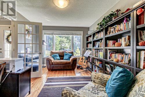 Office/Den/Study - 100 Midale Crescent, London, ON - Indoor