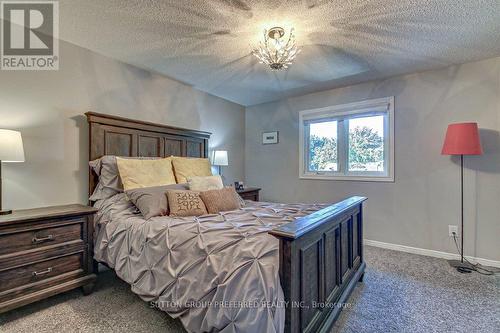 100 Midale Crescent, London, ON - Indoor Photo Showing Bedroom