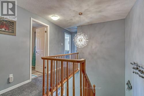 100 Midale Crescent, London, ON - Indoor Photo Showing Other Room