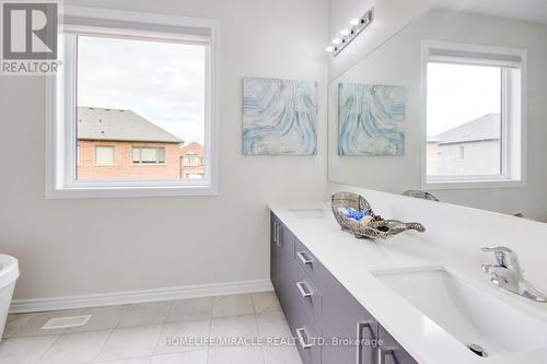 111 Petch Avenue, Caledon, ON - Indoor Photo Showing Bathroom