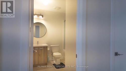 1346 William Halton Parkway, Oakville, ON - Indoor Photo Showing Bathroom