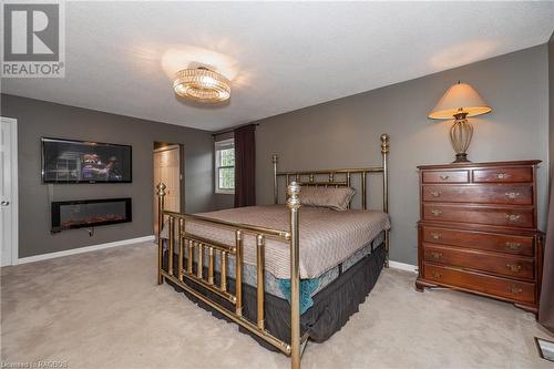 593 4Th Street A W, Owen Sound, ON - Indoor Photo Showing Bedroom