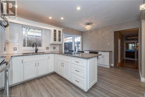 593 4Th Street A W, Owen Sound, ON - Indoor Photo Showing Kitchen