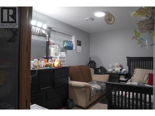 305 Ziprick Road, Kelowna, BC - Indoor Photo Showing Bedroom