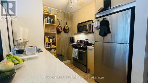 412 - 138 Princess Street, Toronto, ON - Indoor Photo Showing Kitchen