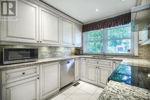 41 Wycliffe Crescent, Toronto, ON - Indoor Photo Showing Kitchen