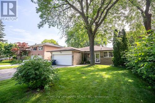 41 Wycliffe Crescent, Toronto (Bayview Village), ON - Outdoor