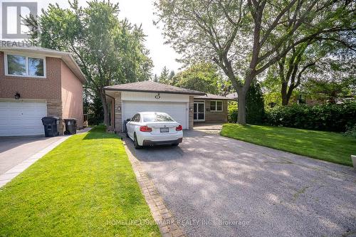 41 Wycliffe Crescent, Toronto, ON - Outdoor