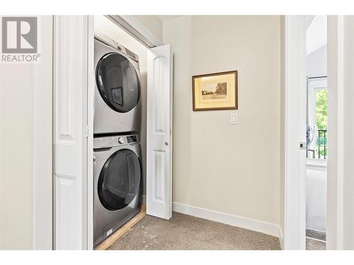 4900 Heritage Drive Unit# 303, Vernon, BC - Indoor Photo Showing Laundry Room