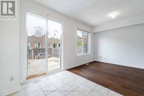 18 Belfry Drive, Bradford West Gwillimbury, ON - Indoor Photo Showing Other Room