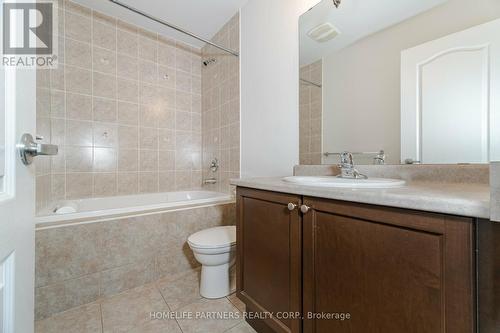 18 Belfry Drive, Bradford West Gwillimbury (Bradford), ON - Indoor Photo Showing Bathroom