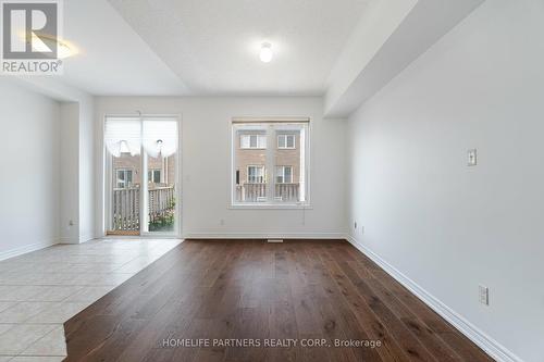 18 Belfry Drive, Bradford West Gwillimbury, ON - Indoor Photo Showing Other Room