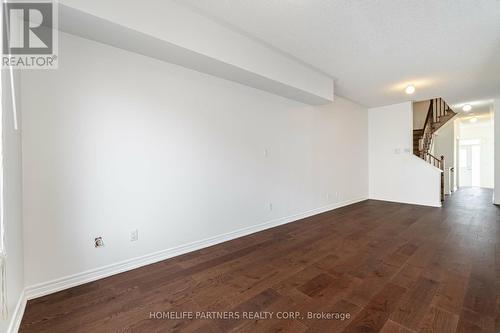 18 Belfry Drive, Bradford West Gwillimbury, ON - Indoor Photo Showing Other Room