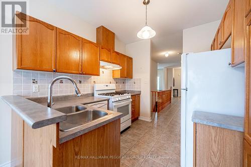 213 Dean Avenue, Barrie (Painswick South), ON - Indoor Photo Showing Kitchen With Double Sink