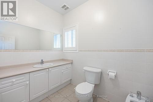 213 Dean Avenue, Barrie, ON - Indoor Photo Showing Bathroom