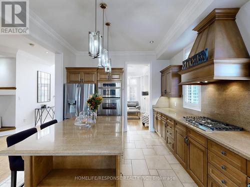 96 Armour Crescent, Hamilton, ON - Indoor Photo Showing Kitchen With Upgraded Kitchen