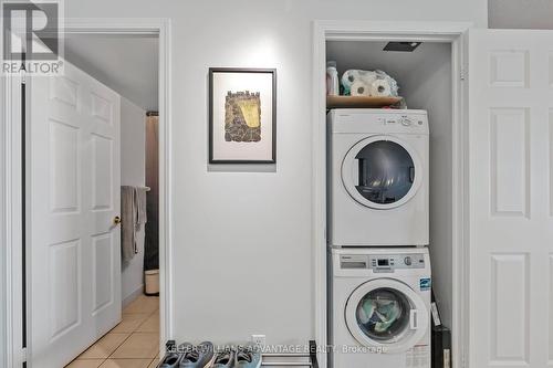 516 - 51 Lower Simcoe Street, Toronto (Waterfront Communities), ON - Indoor Photo Showing Laundry Room