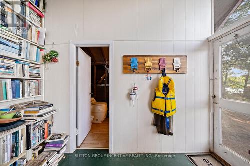 431 Healey Lake, The Archipelago, ON - Indoor Photo Showing Other Room