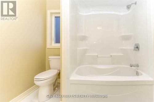 50 Ivy Crescent, Thorold, ON - Indoor Photo Showing Bathroom