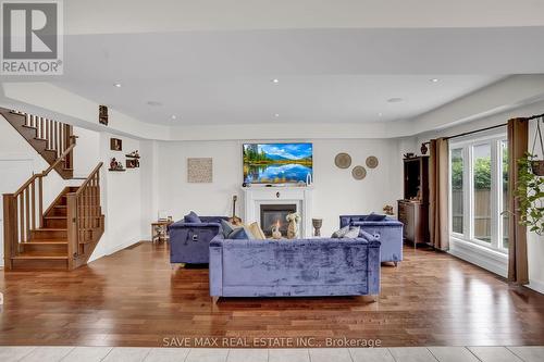 17 Lagoon Avenue, Hamilton (Hamilton Beach), ON - Indoor Photo Showing Living Room With Fireplace