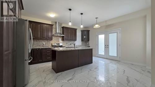 14 Lamb Avenue, Kawartha Lakes, ON - Indoor Photo Showing Kitchen With Upgraded Kitchen