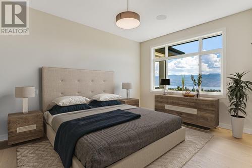 2811 Copper Ridge Drive, West Kelowna, BC - Indoor Photo Showing Bedroom