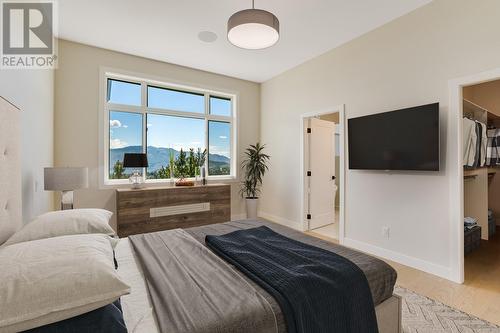 2811 Copper Ridge Drive, West Kelowna, BC - Indoor Photo Showing Bedroom