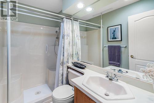 1201 Cameron Avenue Unit# 55, Kelowna, BC - Indoor Photo Showing Bathroom