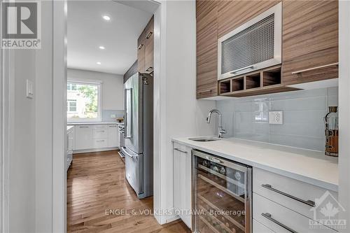 231 Daniel Avenue, Ottawa, ON - Indoor Photo Showing Kitchen