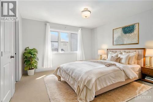 632 Spring Valley Drive, Ottawa, ON - Indoor Photo Showing Bedroom