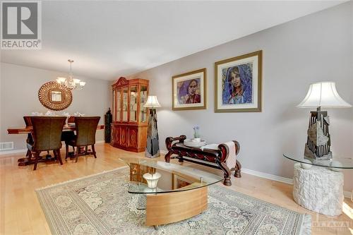 122 Marshfield Street, Ottawa, ON - Indoor