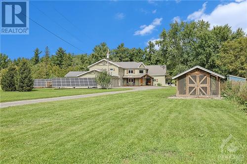 Fresh eggs daily with this amazing chicken coop - 6548 Carp Road, Ottawa, ON - Outdoor