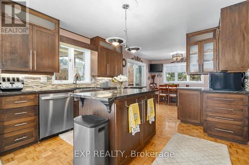 794 Old Hwy 2, Quinte West, ON - Indoor Photo Showing Kitchen With Upgraded Kitchen