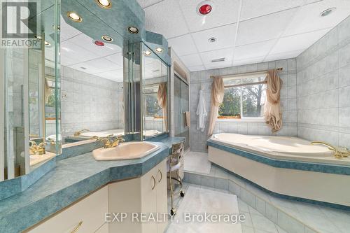 794 Old Hwy 2, Quinte West, ON - Indoor Photo Showing Bathroom