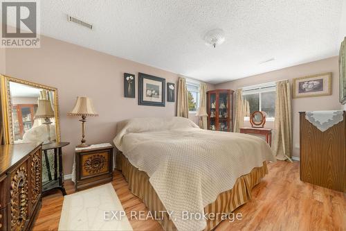 794 Old Hwy 2, Quinte West, ON - Indoor Photo Showing Bedroom