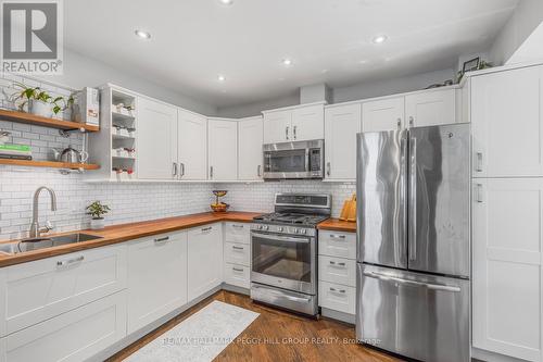 408 Simcoe Street, Newmarket (Central Newmarket), ON - Indoor Photo Showing Kitchen