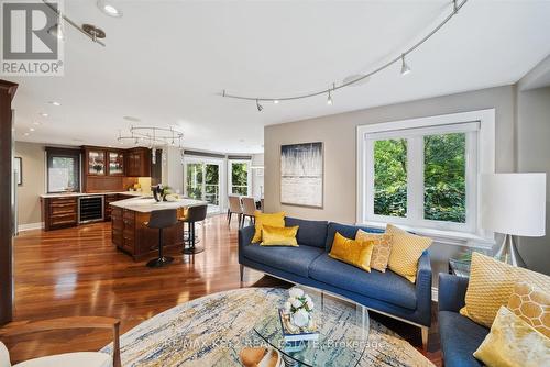 50 Norwich Drive, Markham (Raymerville), ON - Indoor Photo Showing Living Room