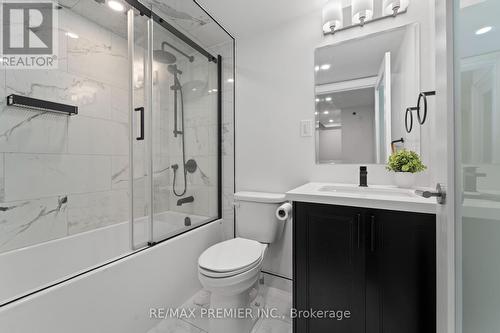 742 - 75 Weldrick Road E, Richmond Hill (Observatory), ON - Indoor Photo Showing Bathroom