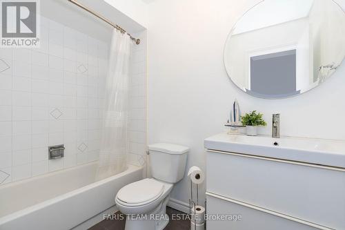 1251 Coleman Court, Innisfil (Alcona), ON - Indoor Photo Showing Bathroom