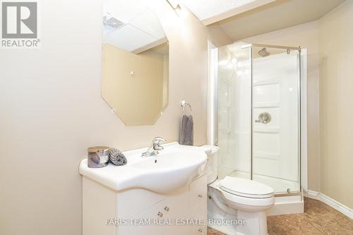 187 Sproule Drive, Barrie, ON - Indoor Photo Showing Bathroom