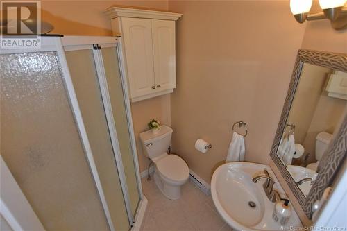 80 Bellflower Street, New Maryland, NB - Indoor Photo Showing Bathroom