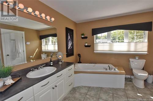 80 Bellflower Street, New Maryland, NB - Indoor Photo Showing Bathroom